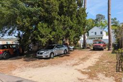2404 Fern St.  photo 4