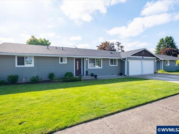 585 45th Pl NE, Salem, OR 97301