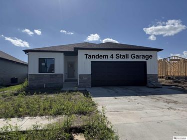 9615 S 87th Street, Lincoln, NE 68526