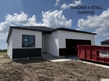 9615 S 87th Street, Lincoln, NE 68526