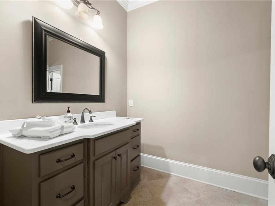 Property Image 101