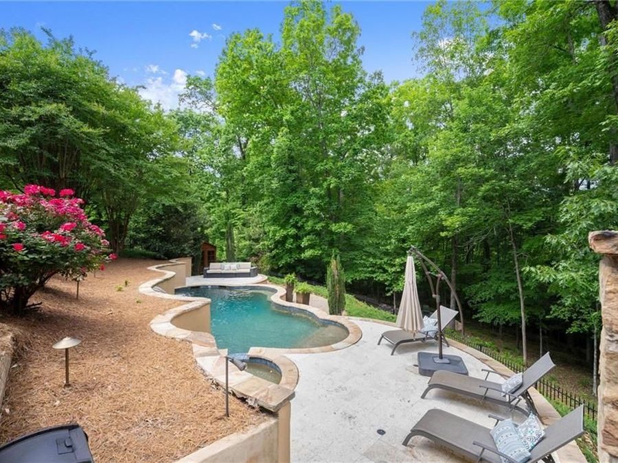 Property Image 4