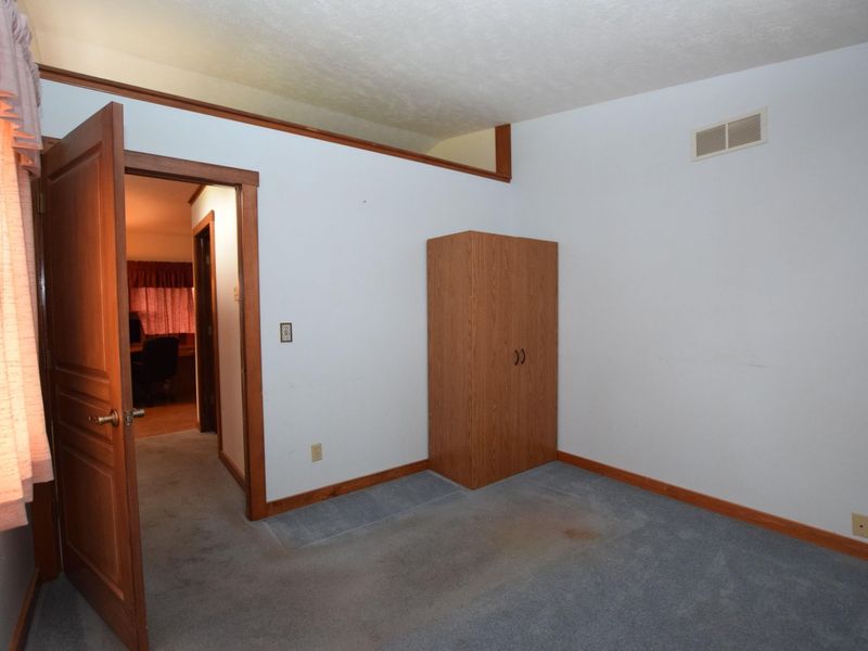 1121 Edinger Road, Urbana, OH 43078 Photo 22