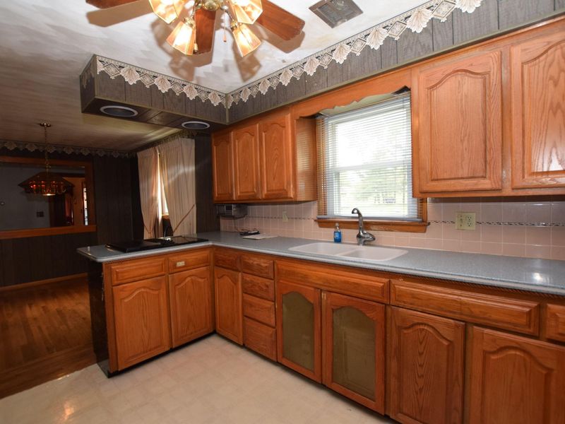 1121 Edinger Road, Urbana, OH 43078 Photo 9