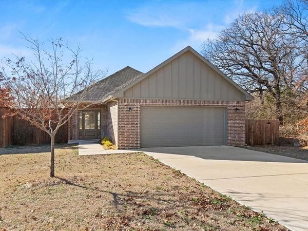 508 Good John Street , Collinsville, TX 76233