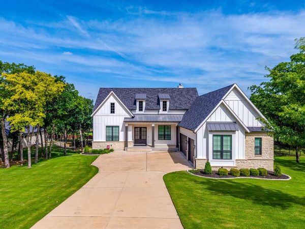 560 Prairie Timber Road, Burleson, TX 76028
