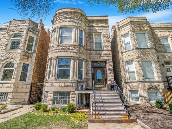 4812 S Langley Avenue , Chicago, IL 60615