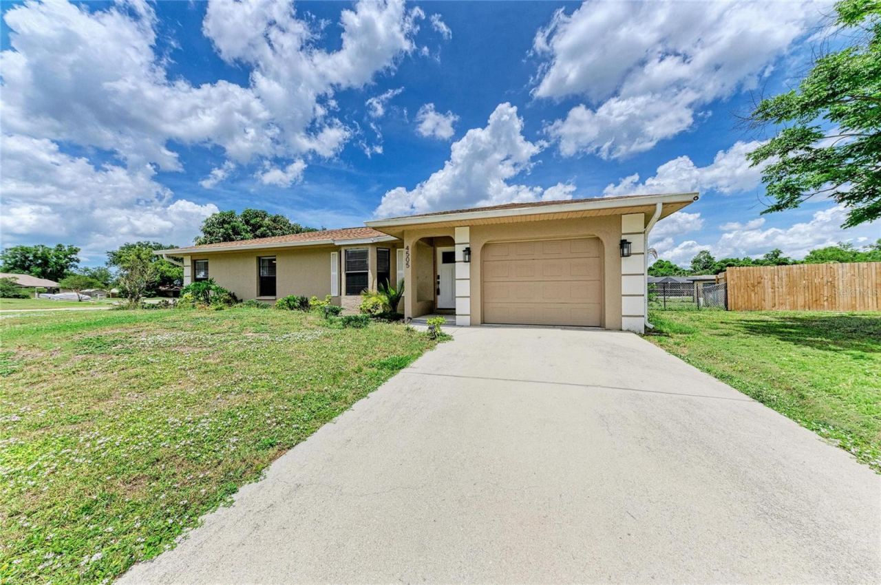 4505 30th Street Circle E, Bradenton, FL 34203 Photo