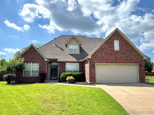 14901 E 87th Place N, Owasso, OK 74055