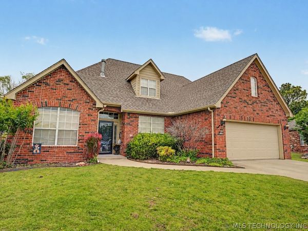 14901 E 87th Place N, Owasso, OK 74055