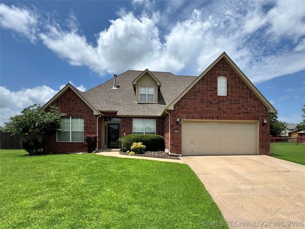 14901 E 87th Place N, Owasso, OK 74055