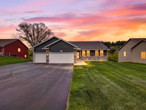 11308 Mason Drive, Edgerton, WI 53534