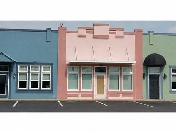 402410 N Spring St , Sparta, TN 38583