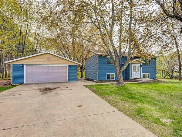 39333 Everett Avenue, North Branch, MN 55056