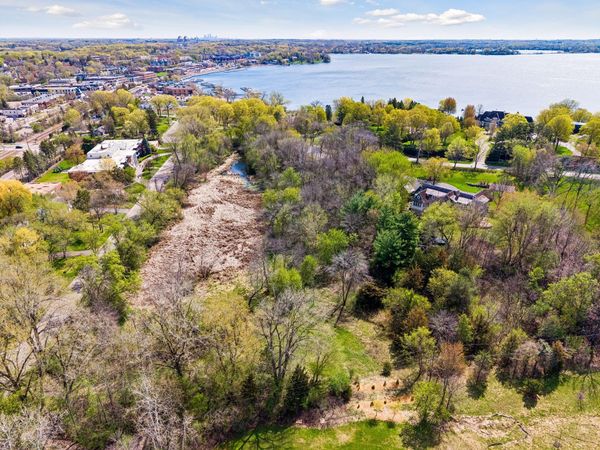 128 Peavey Lane , Wayzata, MN 55391