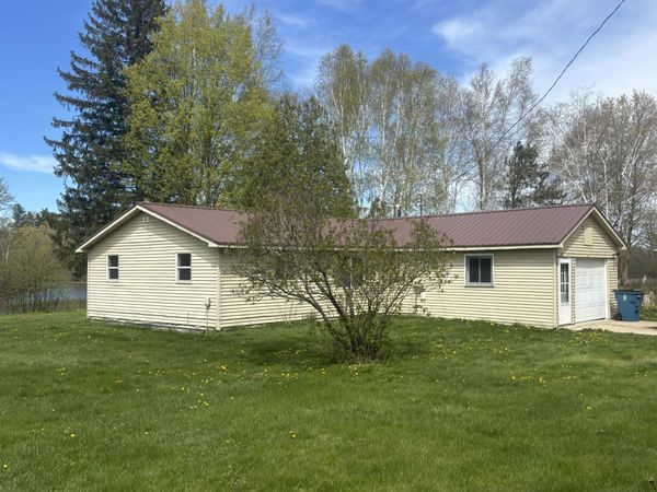 191 Haddix Boulevard, Unit 2981, Barryton, MI 49305