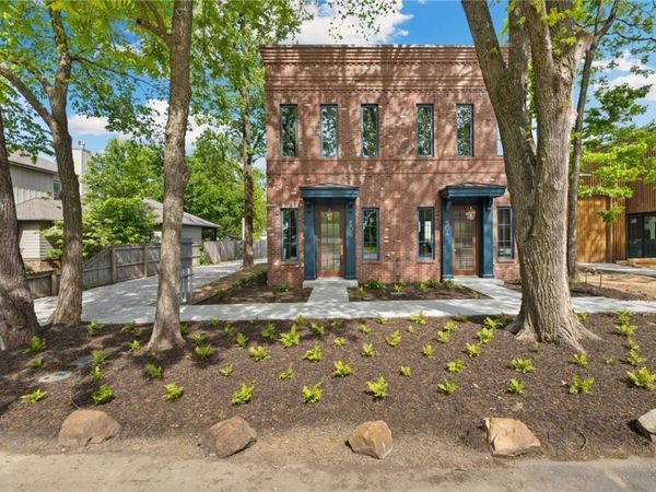 506 NW B Street , Bentonville, AR 72712