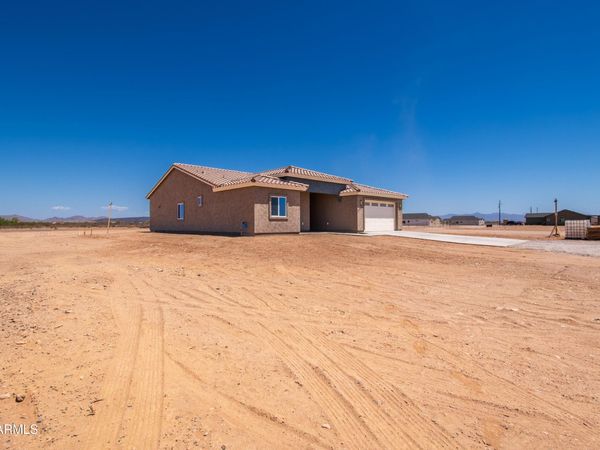 37597 W MARIPOSA Street, Tonopah, AZ 85354