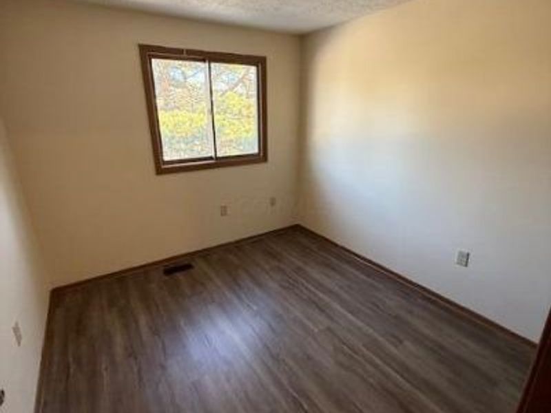 3479-3481 Westpoint Drive, Columbus, OH 43232 Photo 8