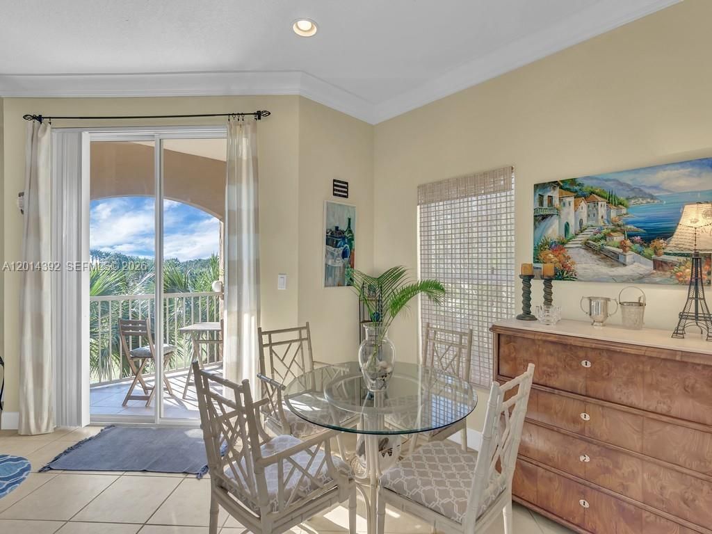 5035 Fairways Cir , Unit 305, Vero Beach, FL 32967 Photo