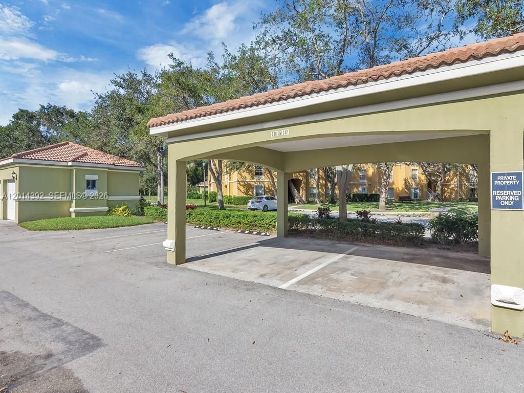 5035 Fairways Cir , Unit 305, Vero Beach, FL 32967 Photo