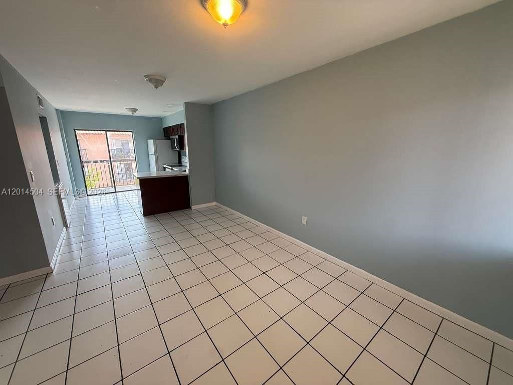 5400 W 21st Ct, Unit 403, Hialeah, FL 33016 Photo