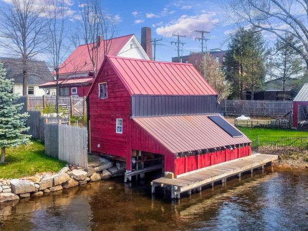 92 Water Street, Laconia, NH 03246
