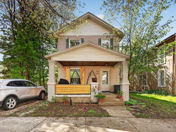 1313 Davis Avenue NW, Grand Rapids, MI 49504