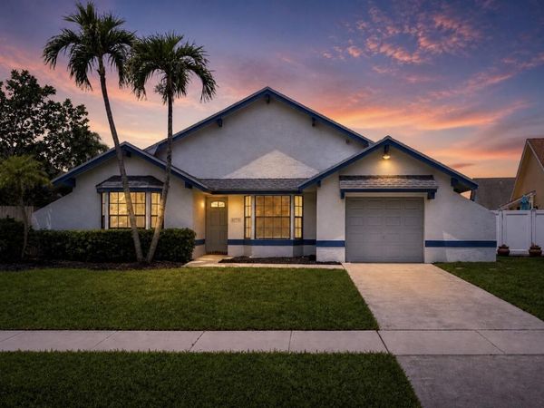 22750 Pickerel Circle, Boca Raton, FL 33428