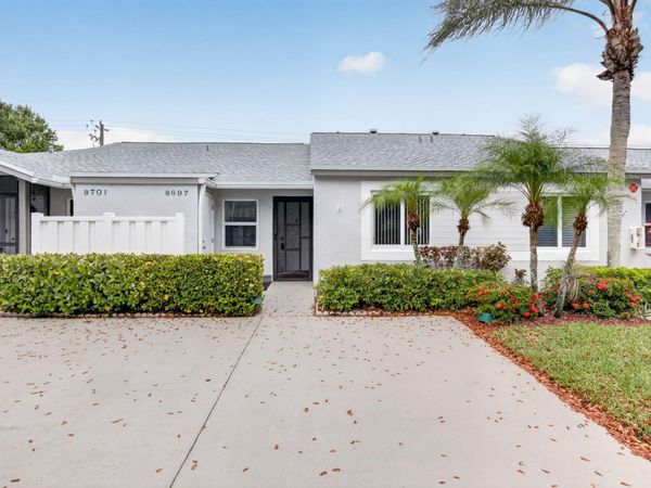 8697 Sunbird Place, Boca Raton, FL 33496