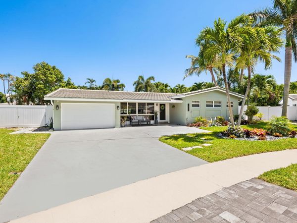 2650 NE 50th Street, Lighthouse Point, FL 33064