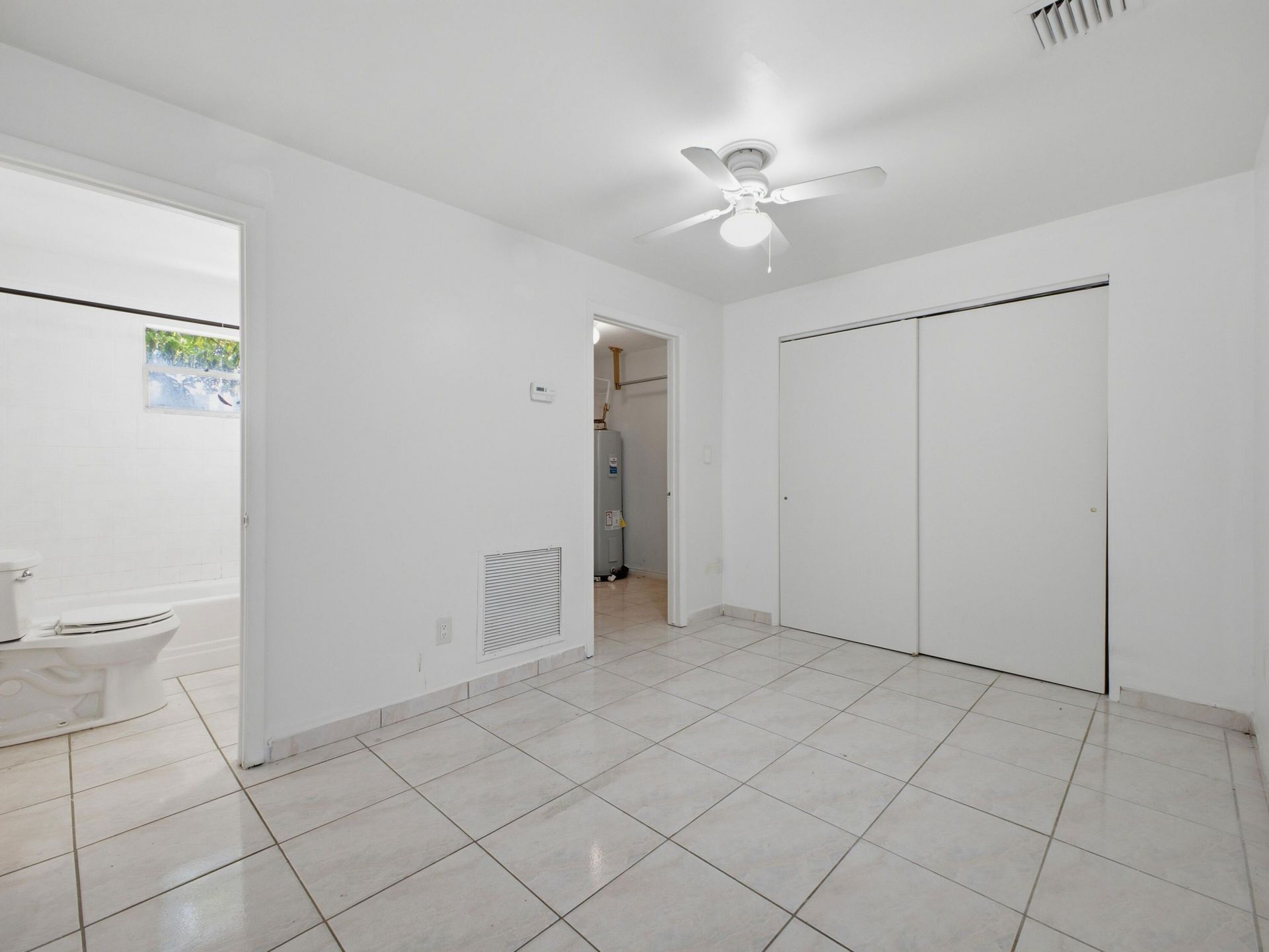 5509 W Garden Avenue, West Palm Beach, FL 33405 Photo