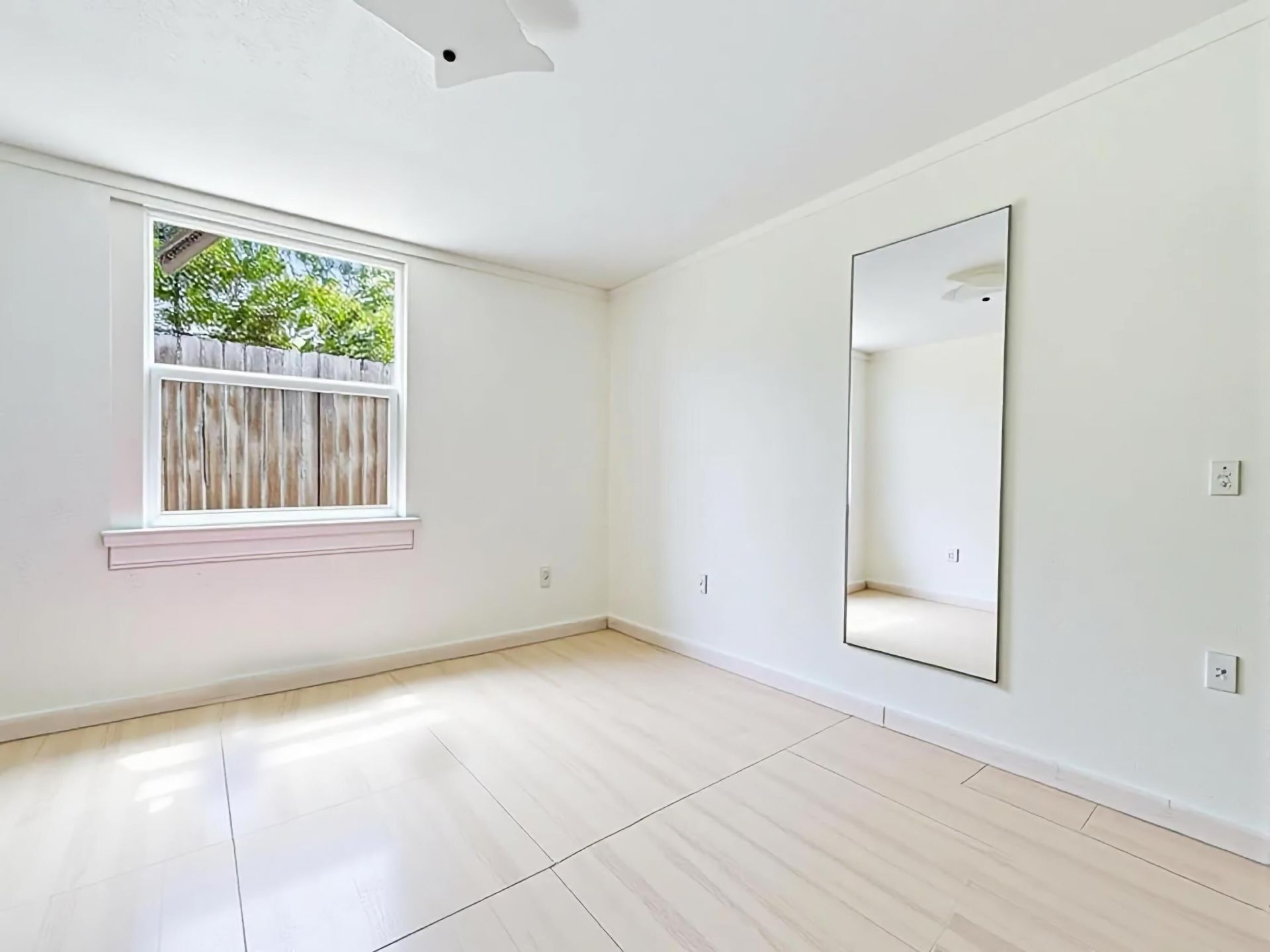 5509 W Garden Avenue, West Palm Beach, FL 33405 Photo