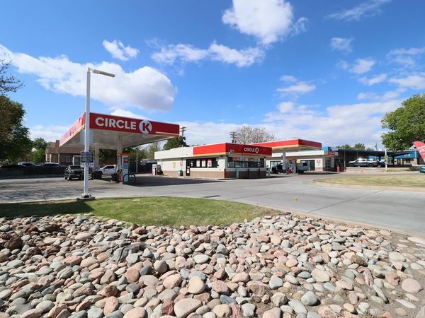 2202 W Evans Ave, Englewood, CO 80110