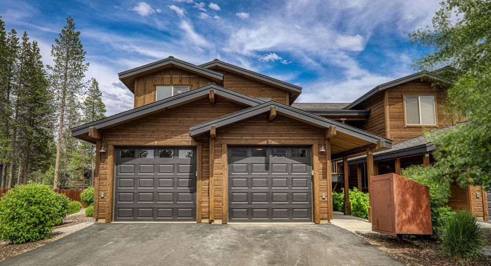 11679 Mcclintock Loop, Truckee, CA 96161 Photo