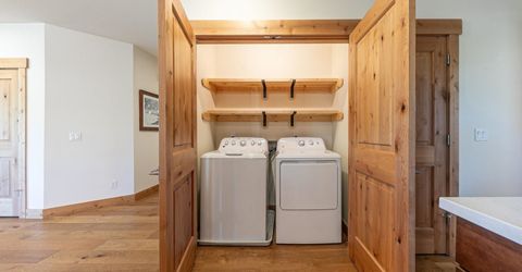 11679 Mcclintock Loop, Truckee, CA 96161 Photo