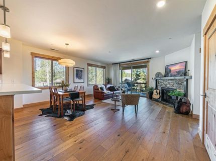 11679 Mcclintock Loop, Truckee, CA 96161 Photo