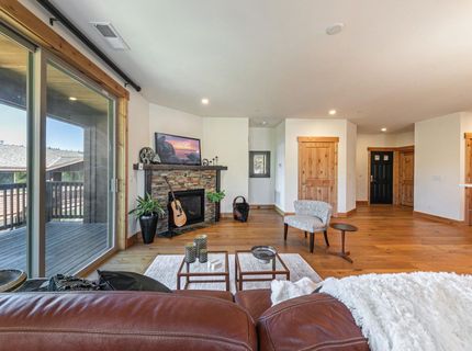 11679 Mcclintock Loop, Truckee, CA 96161 Photo