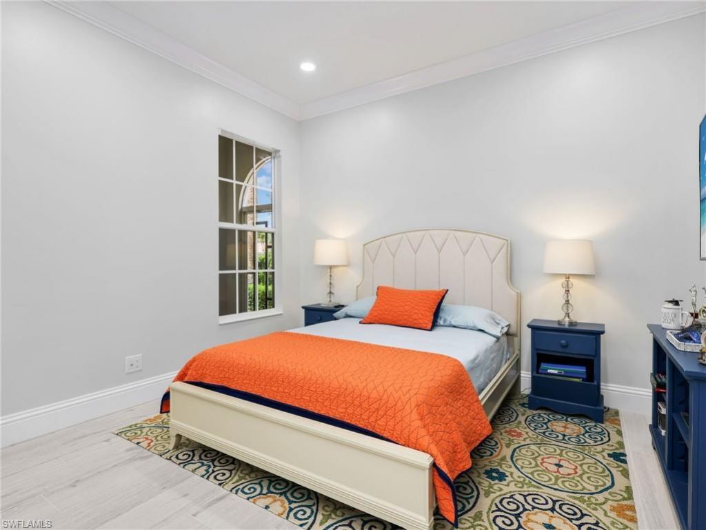 5902 Bermuda Ln, Naples, FL 34119 Photo