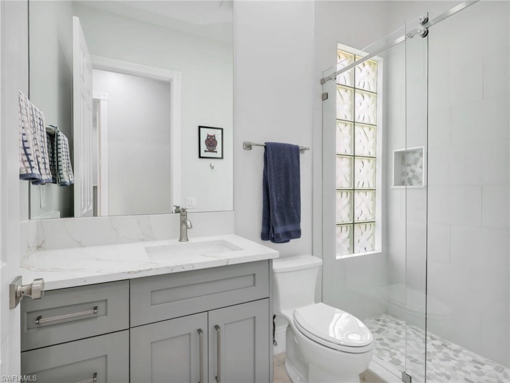 5902 Bermuda Ln, Naples, FL 34119 Photo