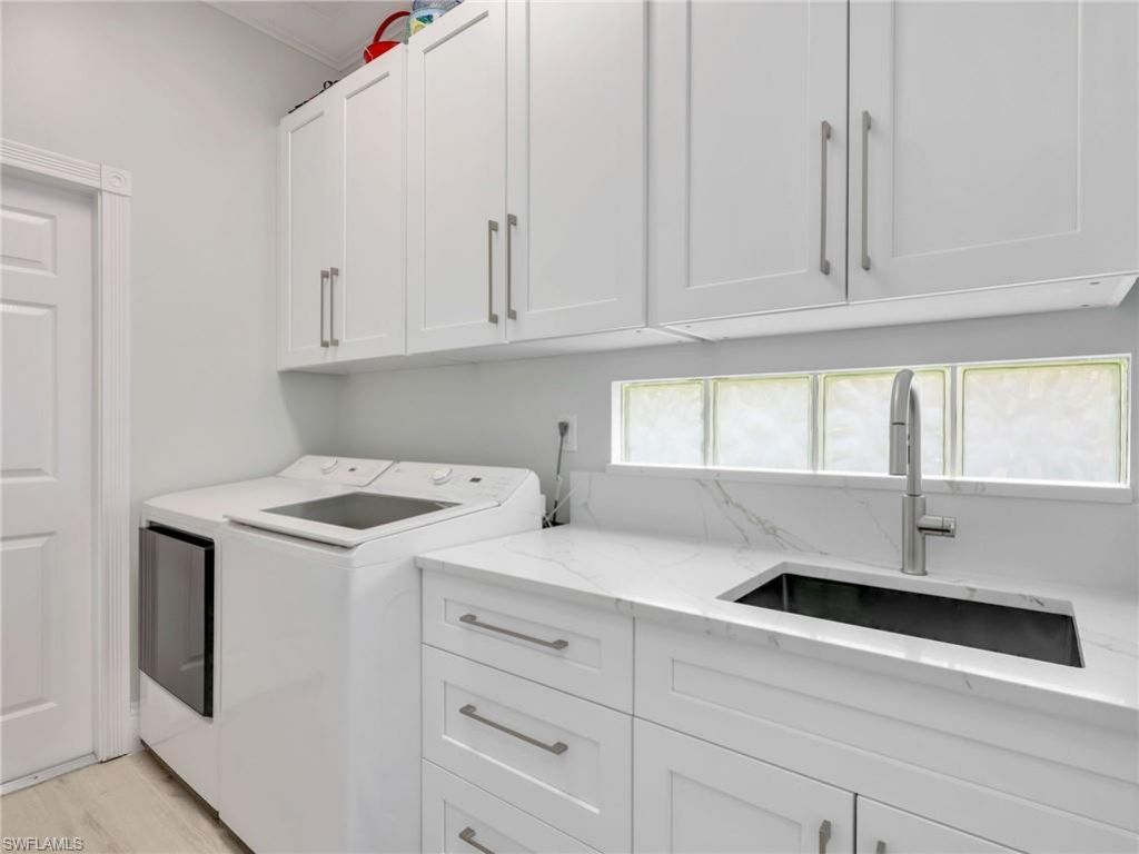 5902 Bermuda Ln, Naples, FL 34119 Photo