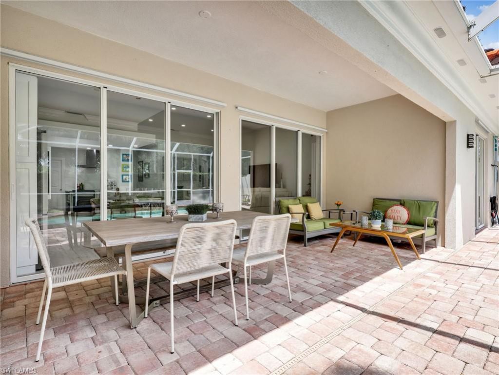 5902 Bermuda Ln, Naples, FL 34119 Photo
