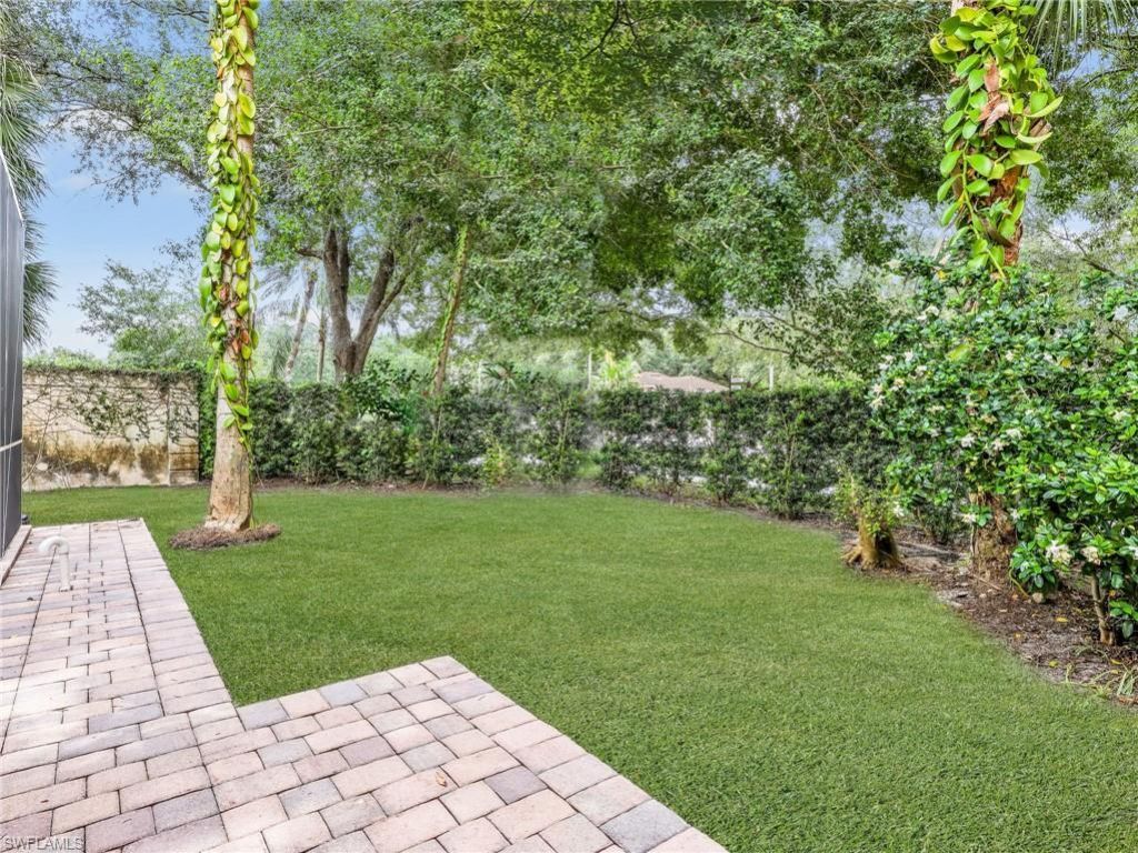 5902 Bermuda Ln, Naples, FL 34119 Photo