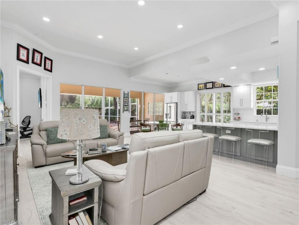 5902 Bermuda Ln, Naples, FL 34119 Photo