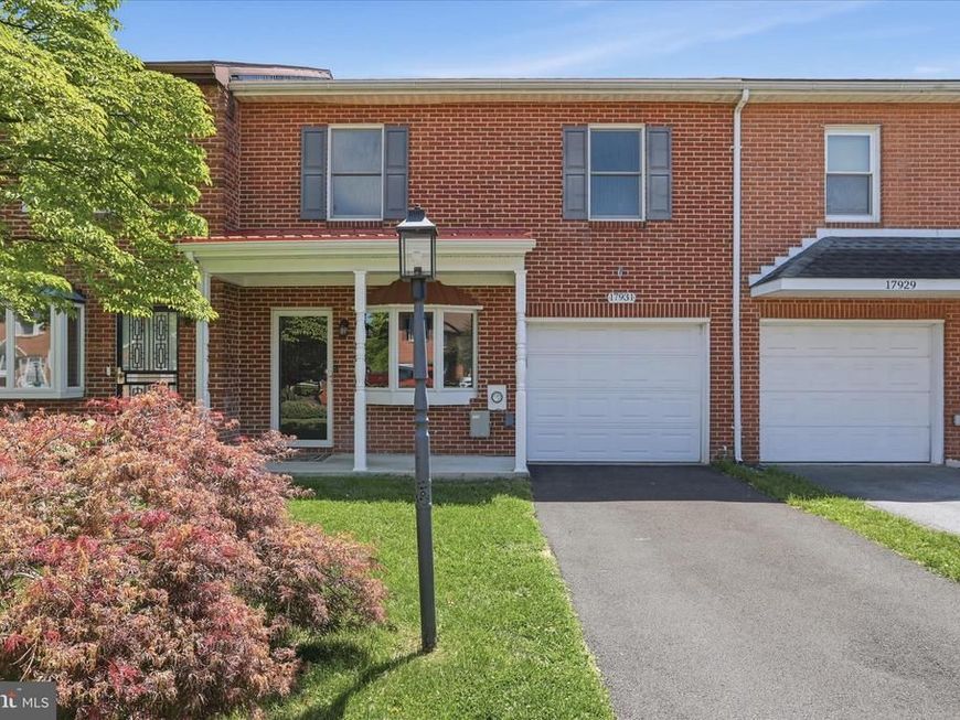 17931 Clubhouse Drive, Hagerstown, MD 21740 Main Photo