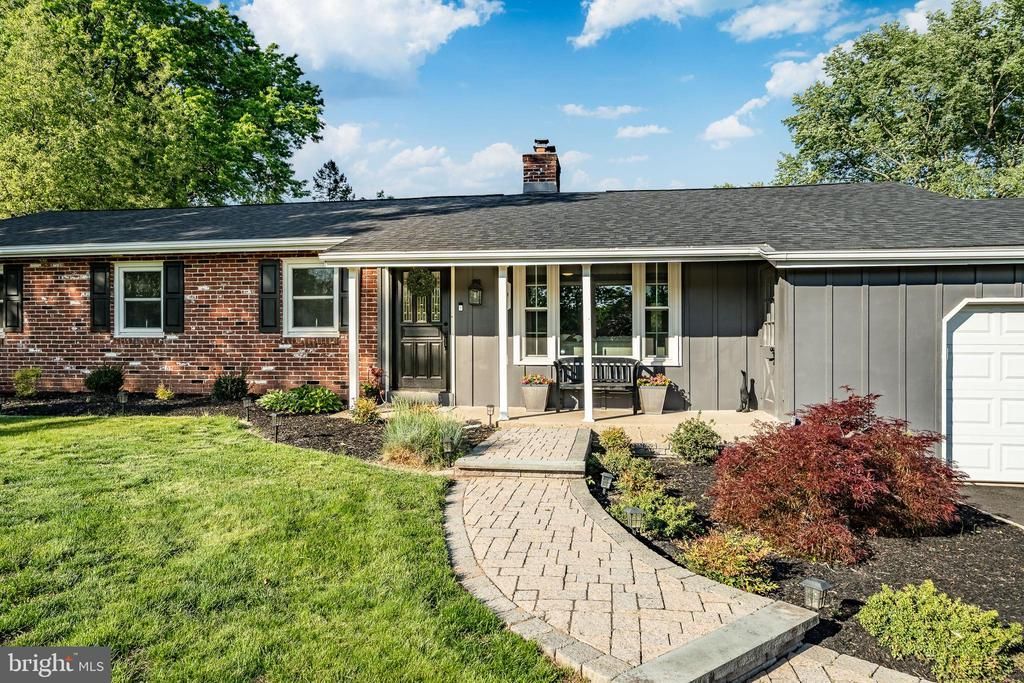 9 Acoma Lane, Collegeville, PA 19426 Main Photo
