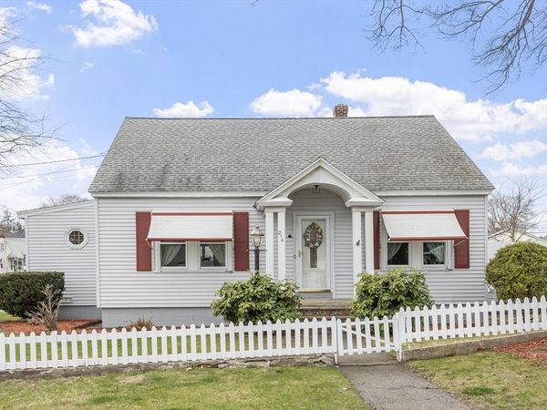 210 7th Avenue, Lowell, MA 01854