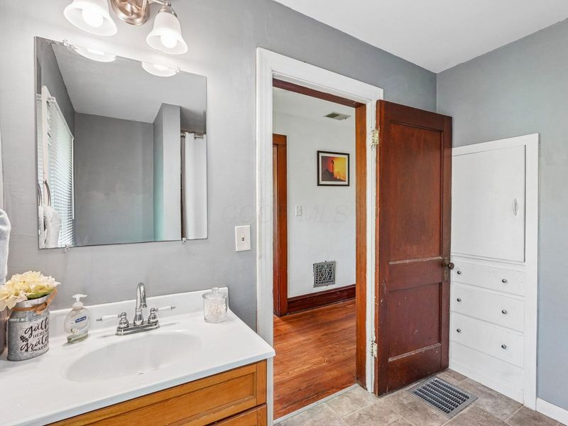 160 Elm Street, London, OH 43140 Photo 28