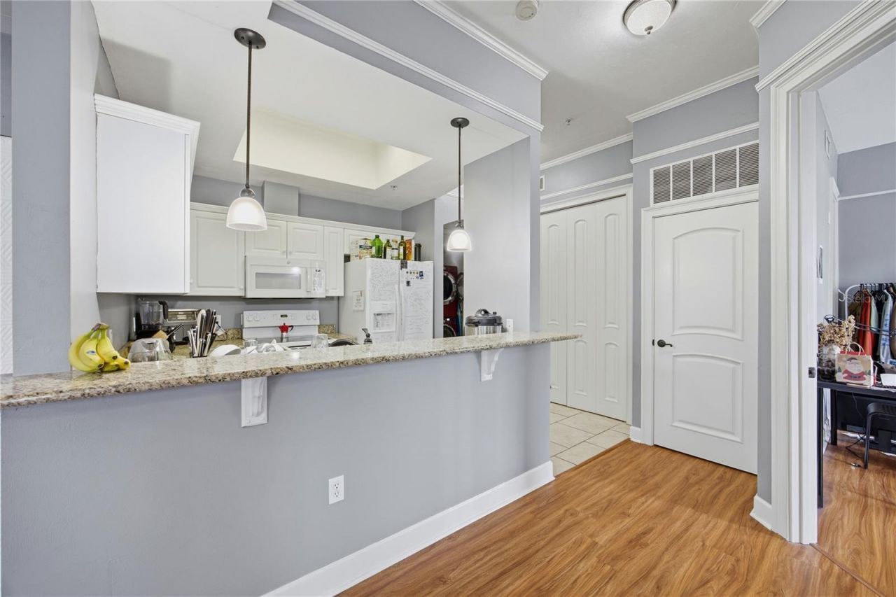 325 NW 14th Street , Unit 307, Gainesville, FL 32603 Photo