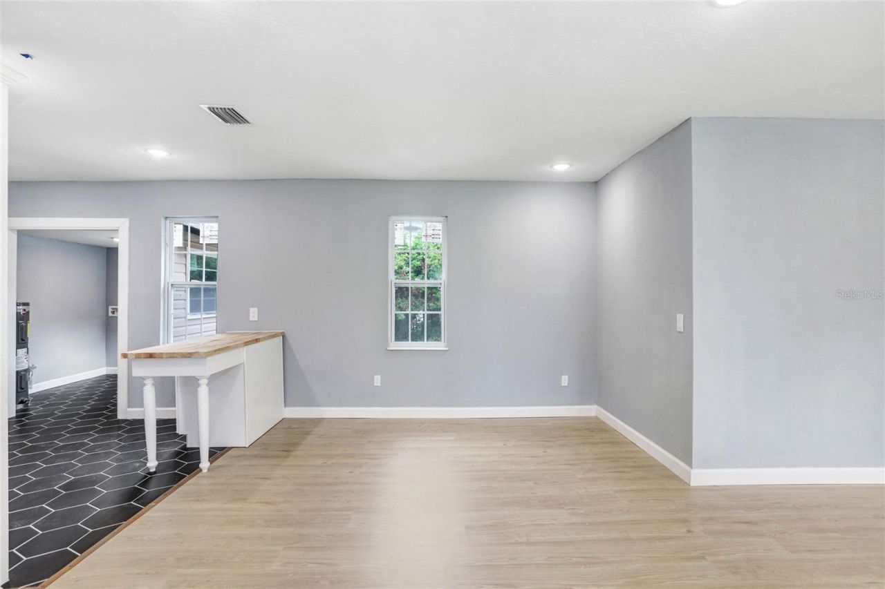 310 S Delaney Avenue , Avon Park, FL 33825 Photo